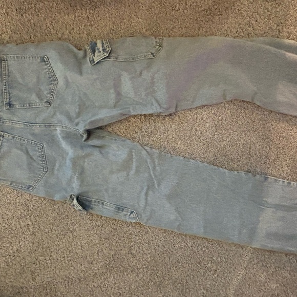 Princess Polly Women’s Denim Cargo Jeans - Picture 5 of 6